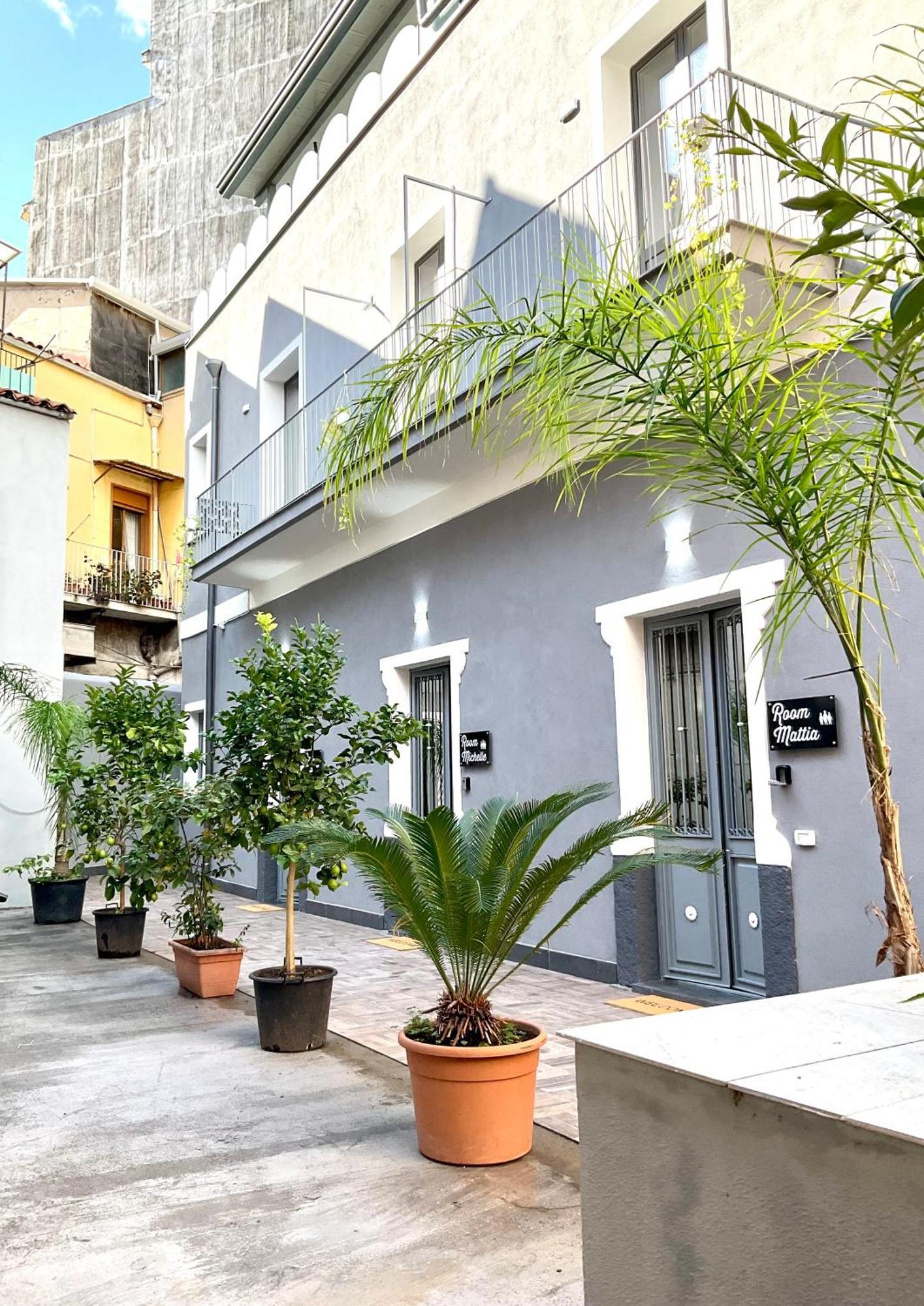 Alle Porte Del Castello 23 Catania Exterior photo